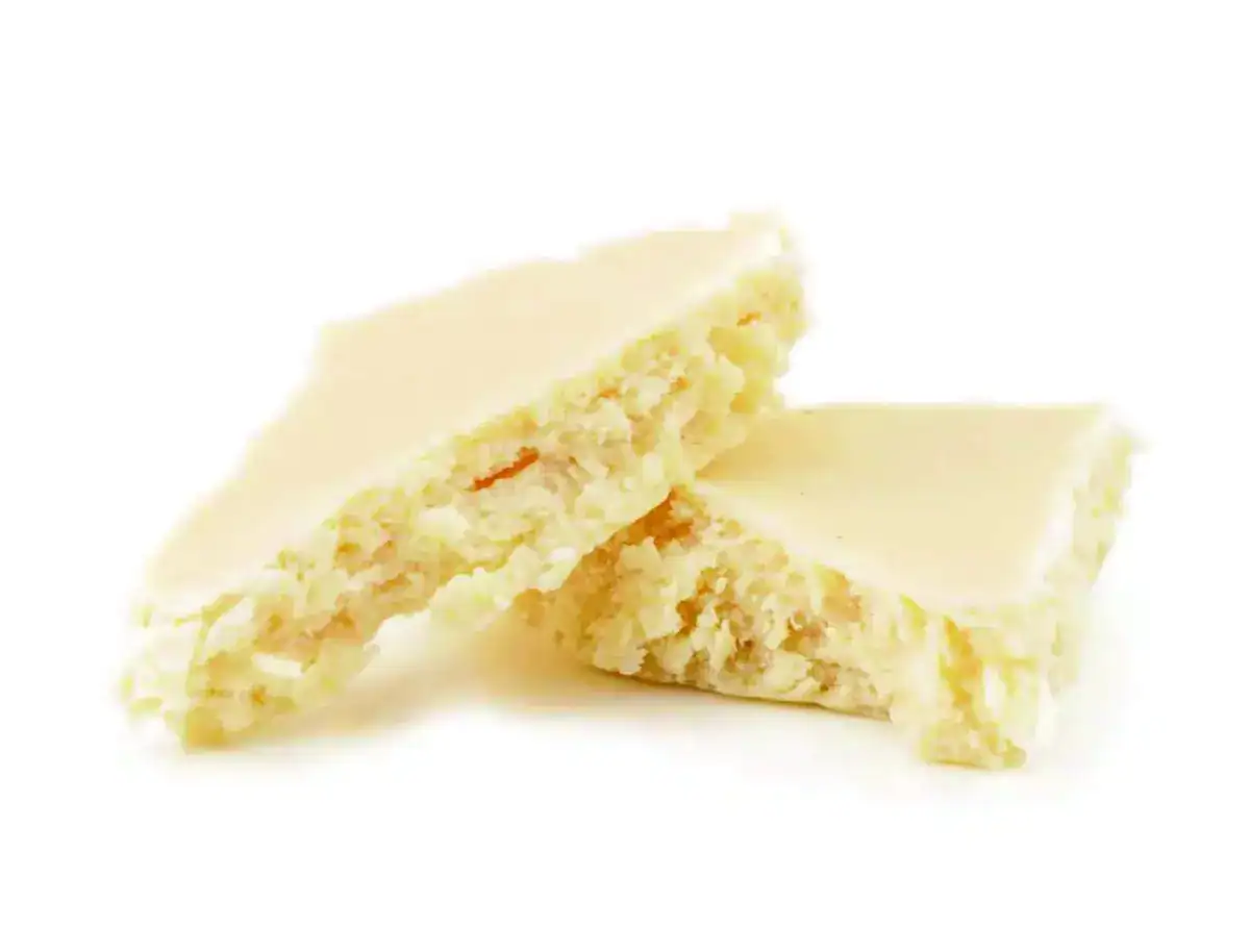Delicious white chocolate fudge, a popular choice for cannabis edibles, featuring a creamy texture and rich flavor—ideal for edible cannabis products and sweet treats.